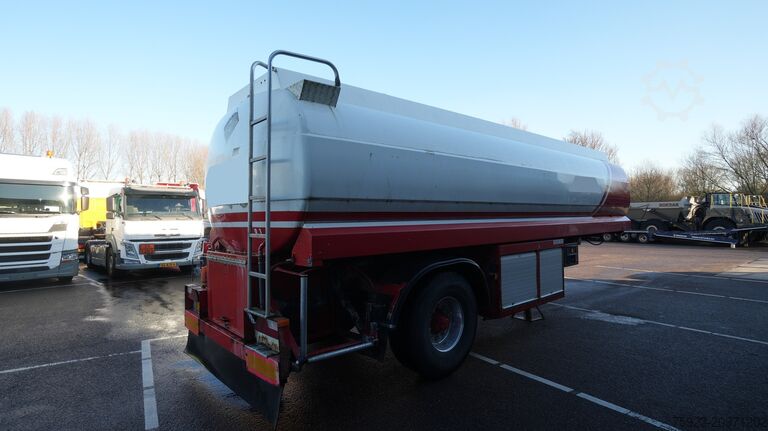 Camión cisterna LAG 1 AXLE FUEL TANK TRAILER