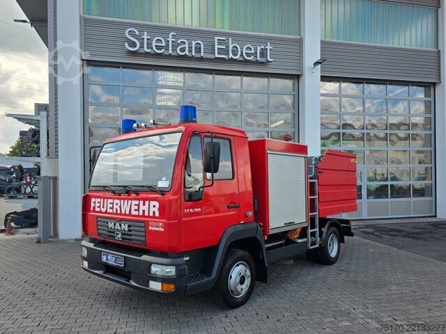 MAN LE 8.150 pěnový hasičský vůz 2 500 l SLF 25/25 MAN LE 8.150 Schaum-Löschfahrzeug 2.500L SLF 25/25