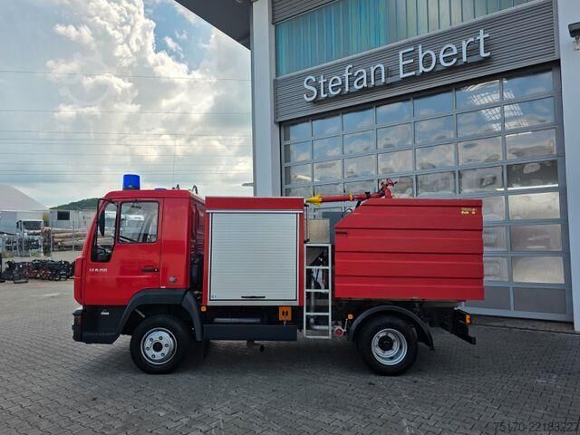 MAN LE 8.150 pěnový hasičský vůz 2 500 l SLF 25/25 MAN LE 8.150 Schaum-Löschfahrzeug 2.500L SLF 25/25