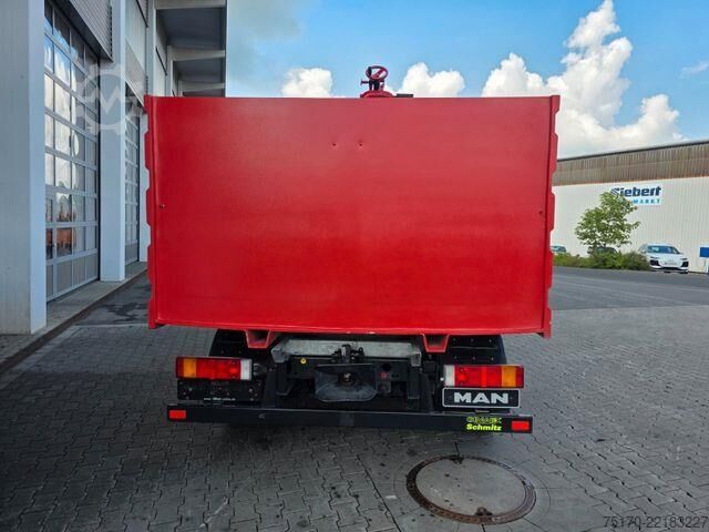 MAN LE 8.150 pěnový hasičský vůz 2 500 l SLF 25/25 MAN LE 8.150 Schaum-Löschfahrzeug 2.500L SLF 25/25
