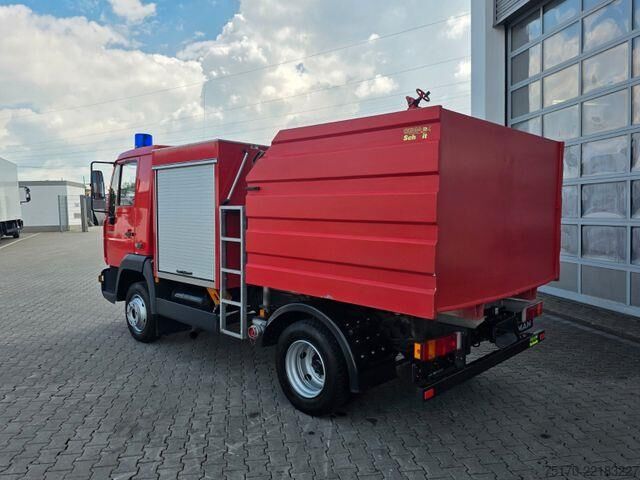 MAN LE 8.150 pěnový hasičský vůz 2 500 l SLF 25/25 MAN LE 8.150 Schaum-Löschfahrzeug 2.500L SLF 25/25