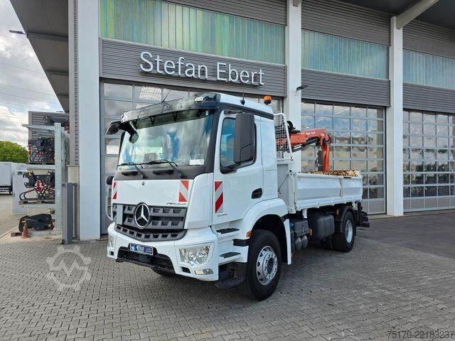 डंप ट्रक Mercedes-Benz Arocs 1835 KK Heckkran Atlas 126.3E-A3L Funk
