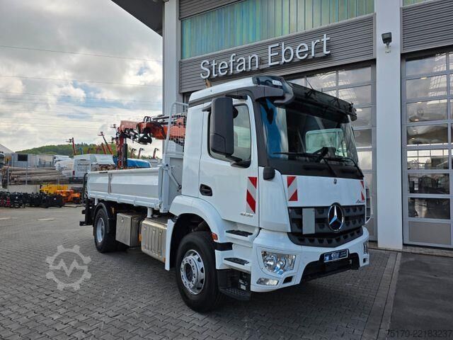 डंप ट्रक Mercedes-Benz Arocs 1835 KK Heckkran Atlas 126.3E-A3L Funk