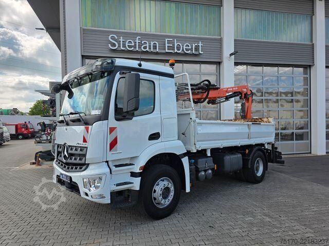 डंप ट्रक Mercedes-Benz Arocs 1835 KK Heckkran Atlas 126.3E-A3L Funk