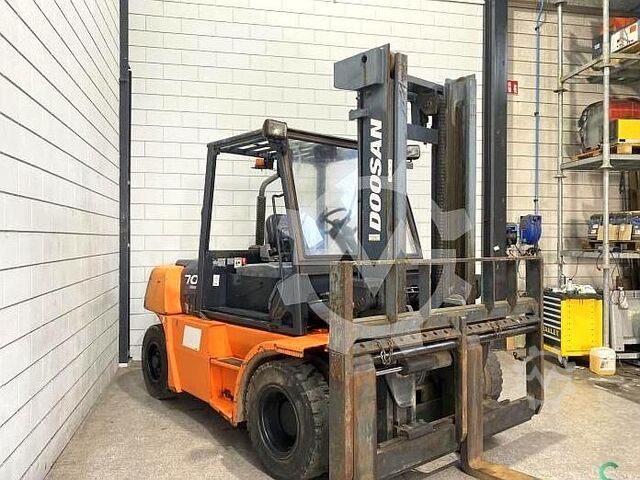 รถยก 4 ล้อ Doosan D 70 S-5 (3G) 5