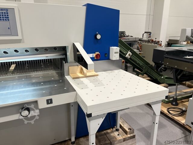Paper cutting machine Wohlenberg 115CutTec Paper Cutting Guillotine