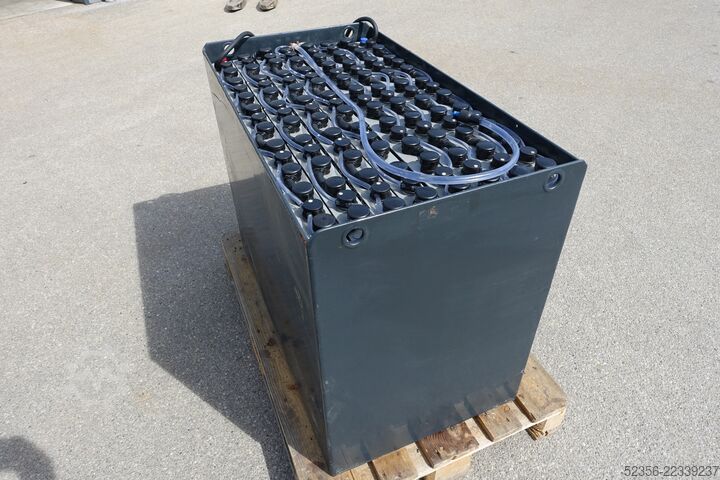 フォークリフト用バッテリー Hawker 80V 3PzS465 76% Staplerbatterie