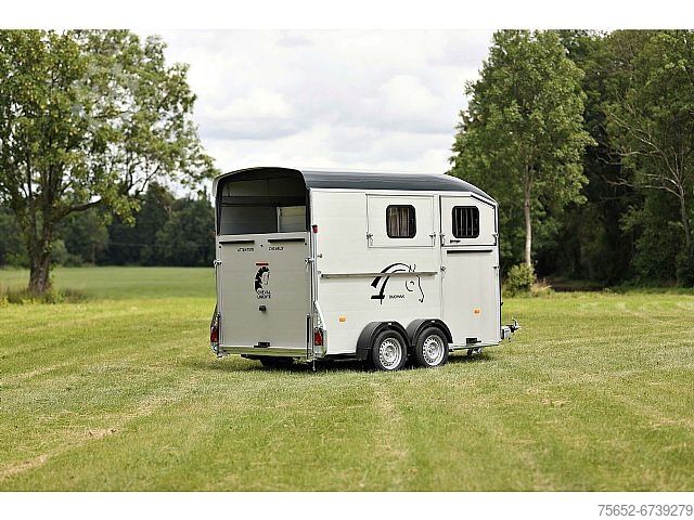Remolque para caballos Cheval Liberté Maxi 2 Schrägsteher Sattelraum