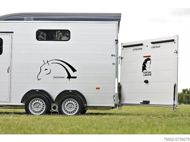 Remolque para caballos Cheval Liberté Maxi 2 Schrägsteher Sattelraum