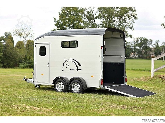 Remolque para caballos Cheval Liberté Maxi 2 Schrägsteher Sattelraum