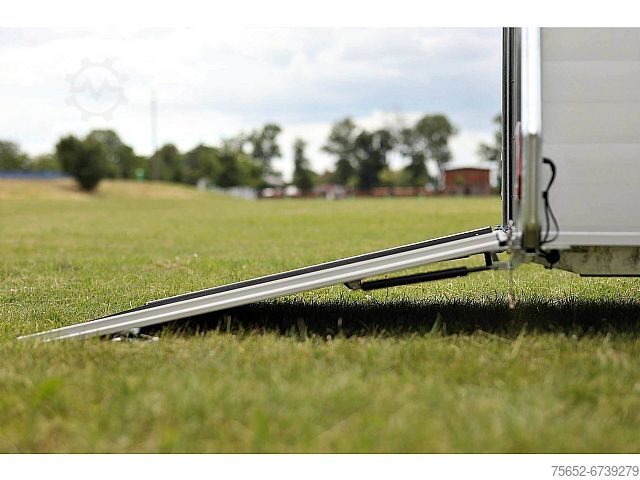 Remolque para caballos Cheval Liberté Maxi 2 Schrägsteher Sattelraum