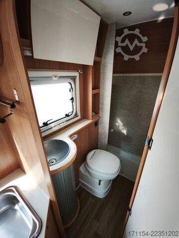 Autocaravana semi-integrada AHORN Camp 660P