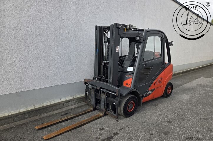 LPG -gaffeltruckar Linde H25T-02