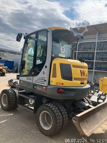 รถขุดล้อยาง Wacker Neuson EW65