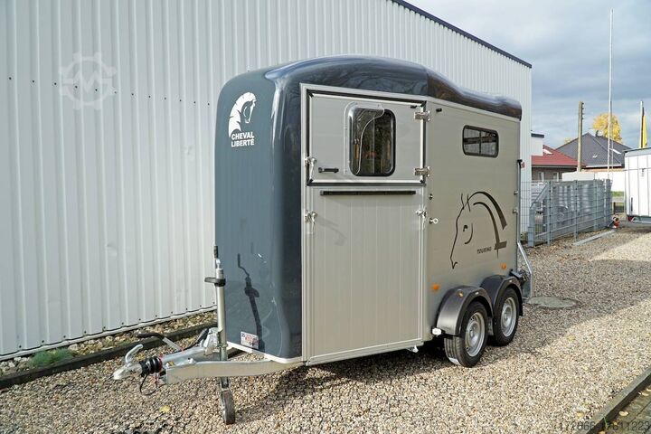 Przyczepa do przewozu koni Cheval Liberte TOURING COUNTRY PREMIUM +SK 320X167X230CM 2600KG