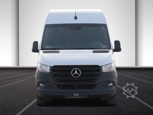 Varevogn Mercedes-Benz Sprinter 317 CDI Kombi,Rollstuhllift,8Sitze