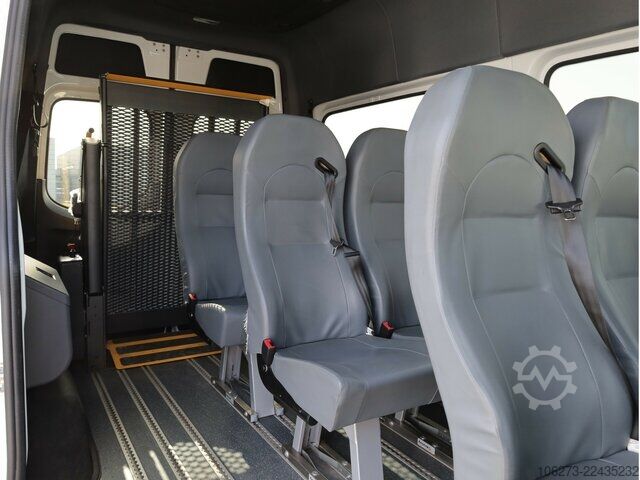 Varevogn Mercedes-Benz Sprinter 317 CDI Kombi,Rollstuhllift,8Sitze