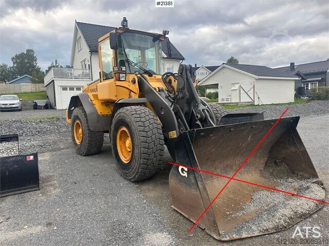 Wheel loader Volvo L90E wheel loader. WATCH VIDEO.