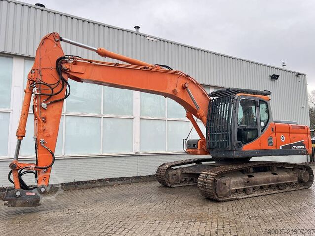 Beltegraver Doosan DX 225 LC    2012