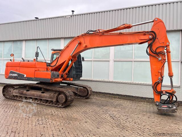Beltegraver Doosan DX 225 LC    2012