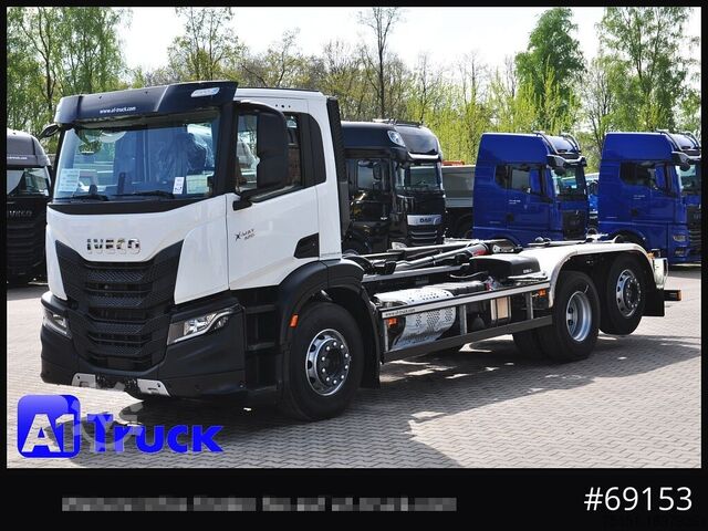 Kroghejselastbil IVECO X-Way AD 420 Hiab 21S59 Lenk- Liftachse, Garantie