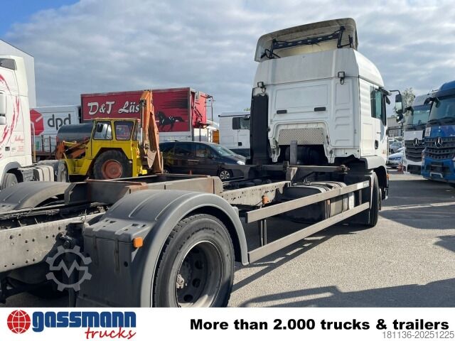 รถบรรทุกตัวถังเปลี่ยนได้ MAN TGM 18.330 4X2 LL, Fahrschulausstattung