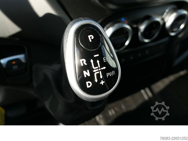 Furgão de teto alto IVECO Daily 35-210 Maxi Vollausstattung Full Options