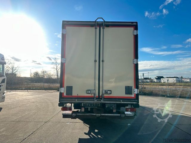 Hűtős teherautó DAF LF 45.250 * THERMO-KING T 800 R * AUTOMATIK *