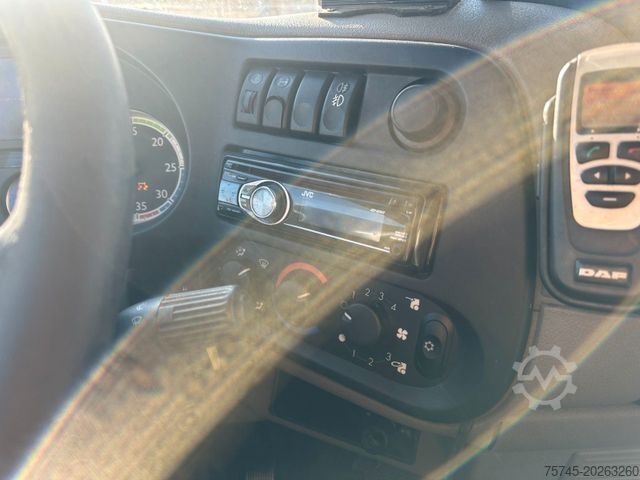 Hűtős teherautó DAF LF 45.250 * THERMO-KING T 800 R * AUTOMATIK *
