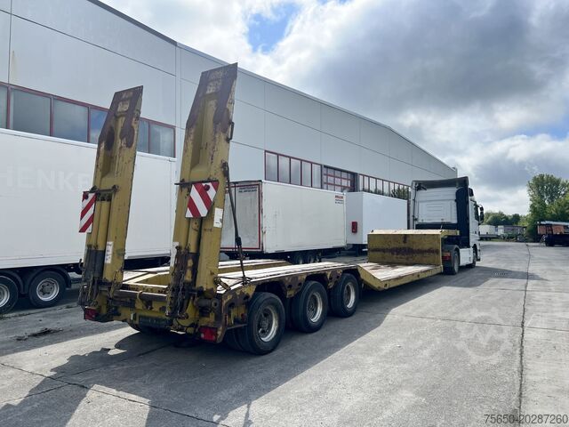 Semirimorchio ribassato LANGENDORF SATBUE 30/38  3 Achs Tiefbett- Satteltieflader