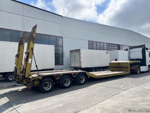 Semirimorchio ribassato LANGENDORF SATBUE 30/38  3 Achs Tiefbett- Satteltieflader