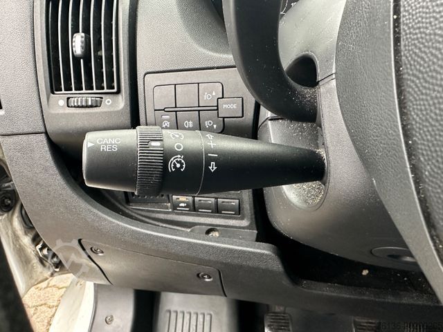 Dubă cu caroserie tip cutie CITROEN Jumper Koffer Klima Tiefrahmen