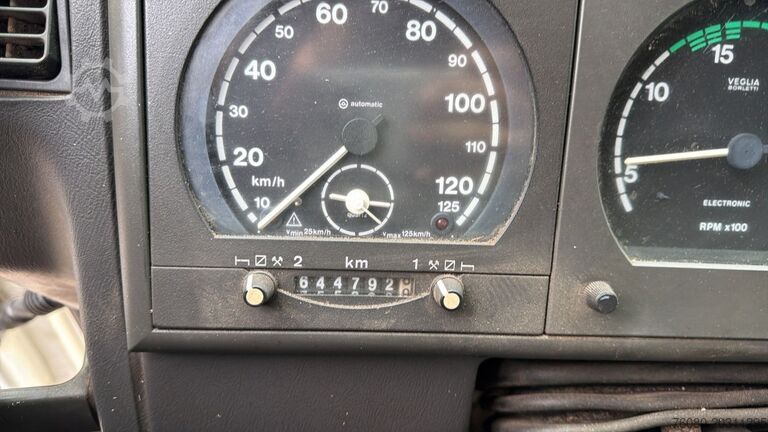 Kipper Iveco Eurotech 190 E 34 (POMPE MANUELLE / BOITE MANUE...