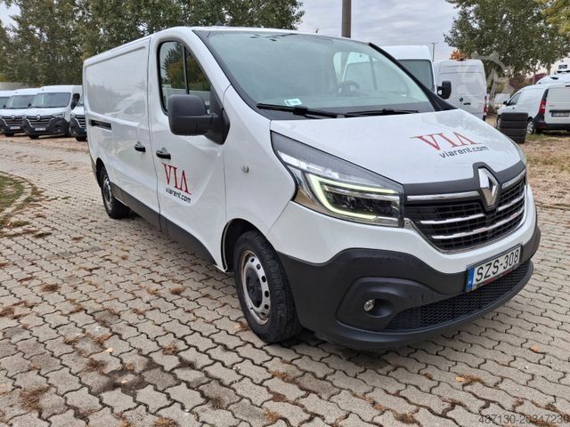 پینل وین RENAULT Trafic 2.0 L2H1 Pack Comfort
