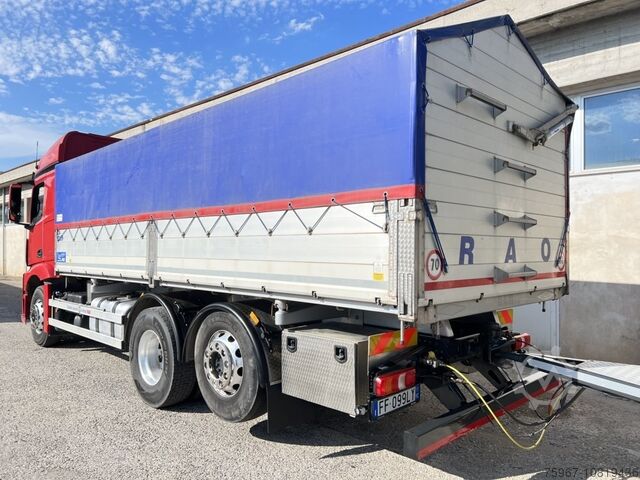 Самосвал Mercedes-Benz Actros 2551
