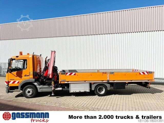 Camion cu platformă Mercedes-Benz Atego 1024 L 4x2 mit Kran Fassi F80A.0.21