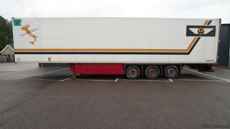 Külmutatud/külmutatud transport Schmitz Cargobull 3 AXLE FRIGO TRAILER WITH THERMO KING SLXi