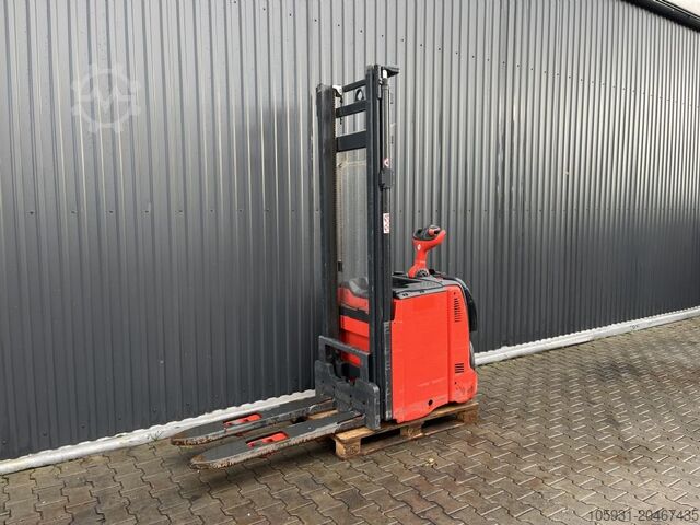 Stand-on gaffeltruck Linde L12AP