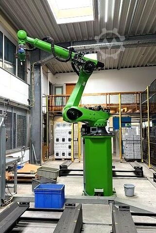 Plant for packaging & stacking Robotic System for Carton Packaging and Stacking