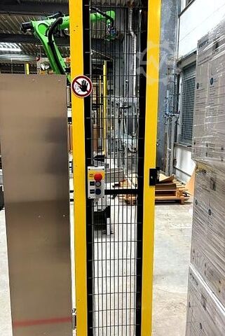 Plant for packaging & stacking Robotic System for Carton Packaging and Stacking