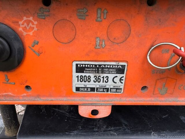 Sliding tarpaulins System 1-Axel / Tail Lift 2500 KG / Open Roof / Belgiu...