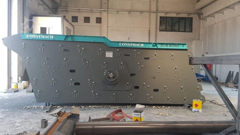 Peneira vibratória 1200x4000MM 2-3-4 decks Constmach Vibrating screen Vibrating screen 1200x4000MM 2-3-4 decks