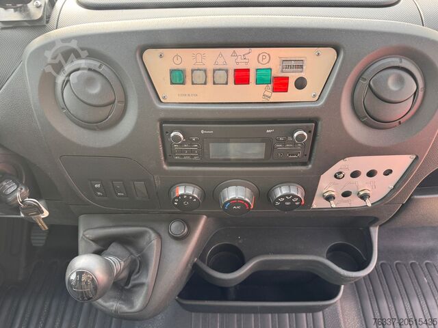 Plate-forme de travail élévatrice Renault Master Steiger France Elevateur 142 TPFc