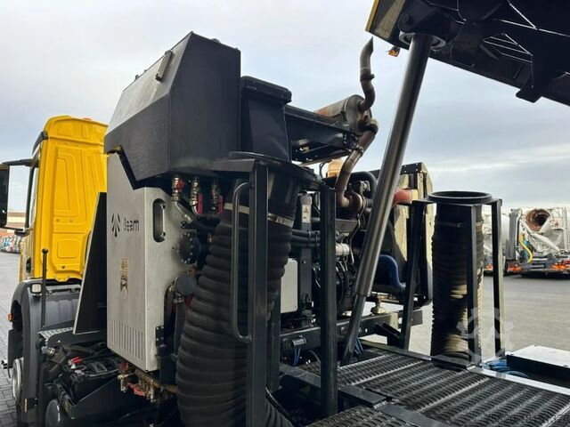 Sweeper Mercedes-Benz Arocs 1824 4X2 BEAM A9000 SWEEPING TRUCK/ KEHRM...