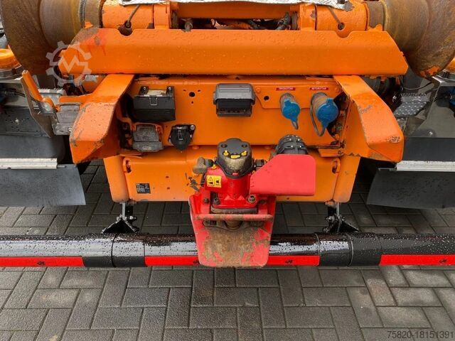 Sistema de brazo de gancho MAN TGS 35.480 8X4 TRIDEM + 20 TON HAAKARM + HMF 32...