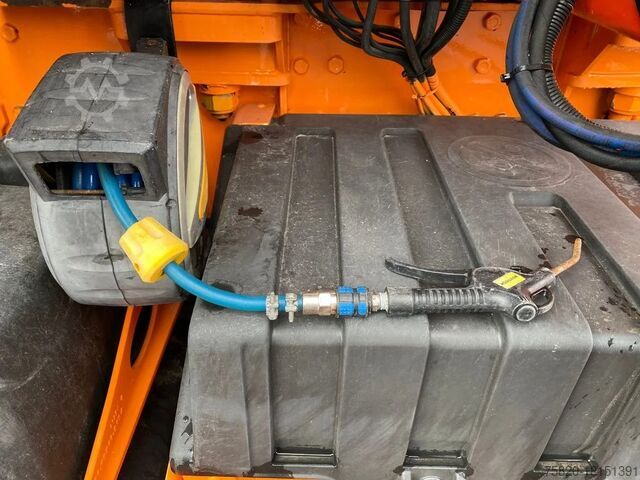 Sistema de brazo de gancho MAN TGS 35.480 8X4 TRIDEM + 20 TON HAAKARM + HMF 32...