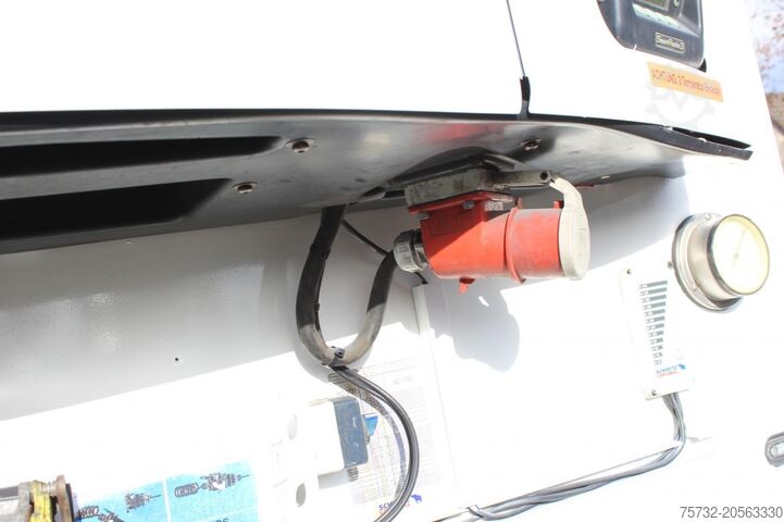 Semitrailer SCHMITZ Thermo King SLXi Spectrum Bi MultiTemp DS Strom