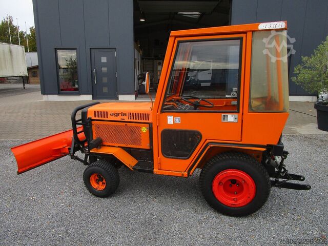 تراکتور Agria 5900 mit Schneepflug+Kabine*