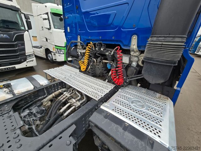 Standardni tegljač MERCEDES-BENZ ACTROS 1853 * KIPP. * ACC * RETARDER* HAD * 4x4