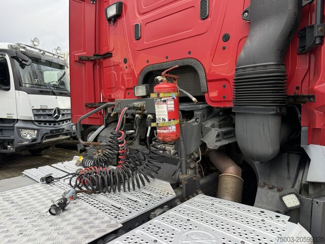 Φορτηγό βαρέως τύπου Mercedes-Benz Arocs 2642 LS 6X4